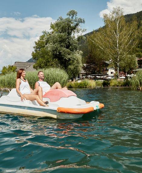 Tretbootfahren im Sommer am Weissensee
