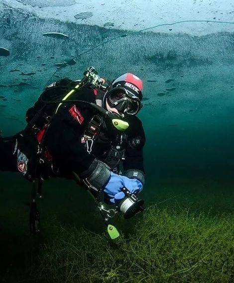 Tauchen im See in Kärnten