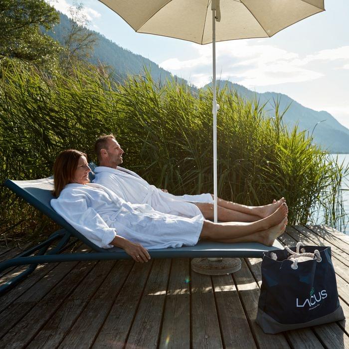 Entspannen im Seegarten am Weissensee - Hotel Lacus