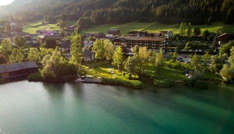 Luftaufnahme vom Hotel Lacus am Weissensee