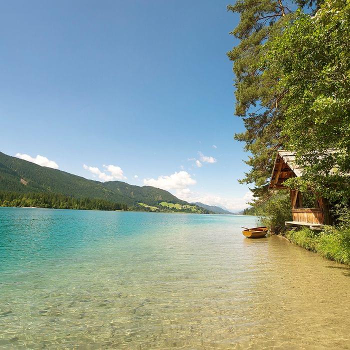 Urlaub im Sommer am glasklaren Weissensee