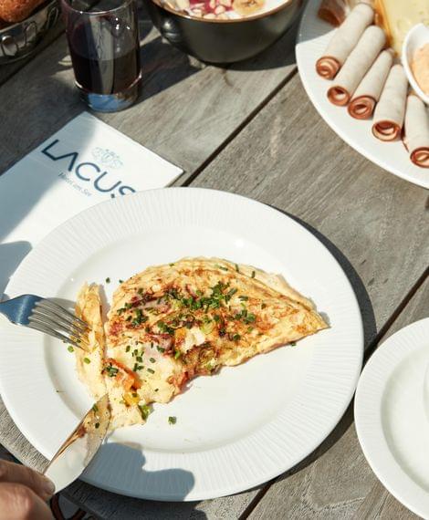 Omlette-Genuss im Hotel Lacus