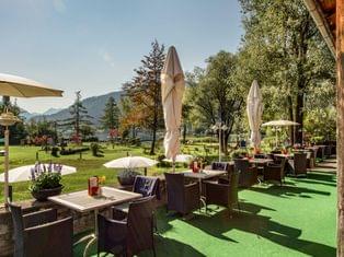Wirtmoser Terrasse mit Blick auf den Seegarten